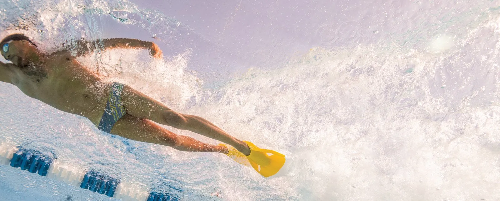 EDGE | COMFORTABLE, HIGH VELOCITY SWIM FINS