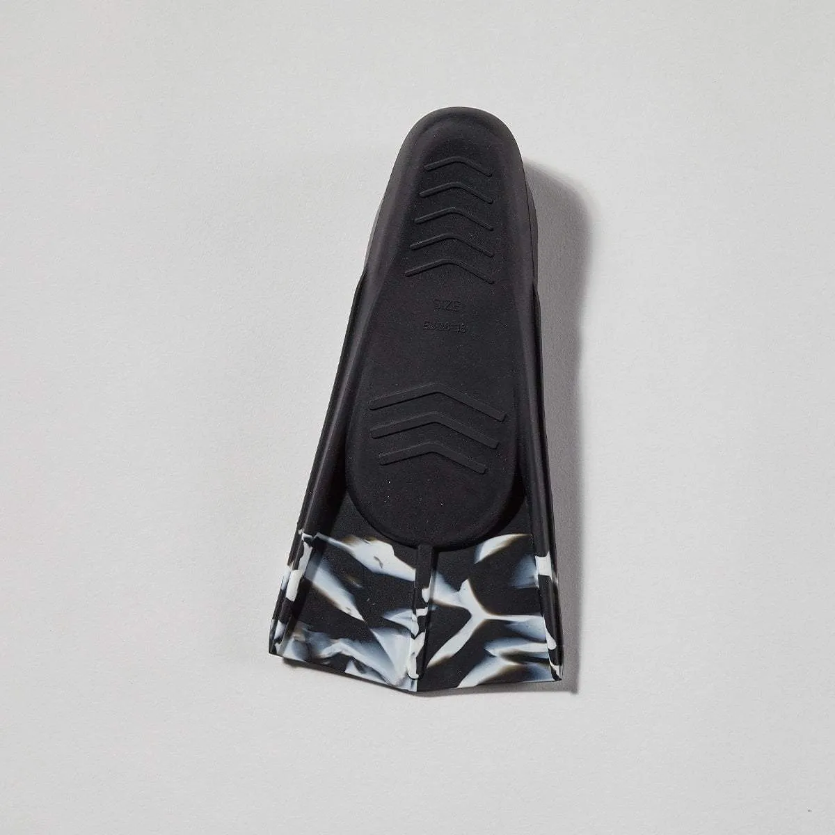 Ultra Swim Fins - Black/White