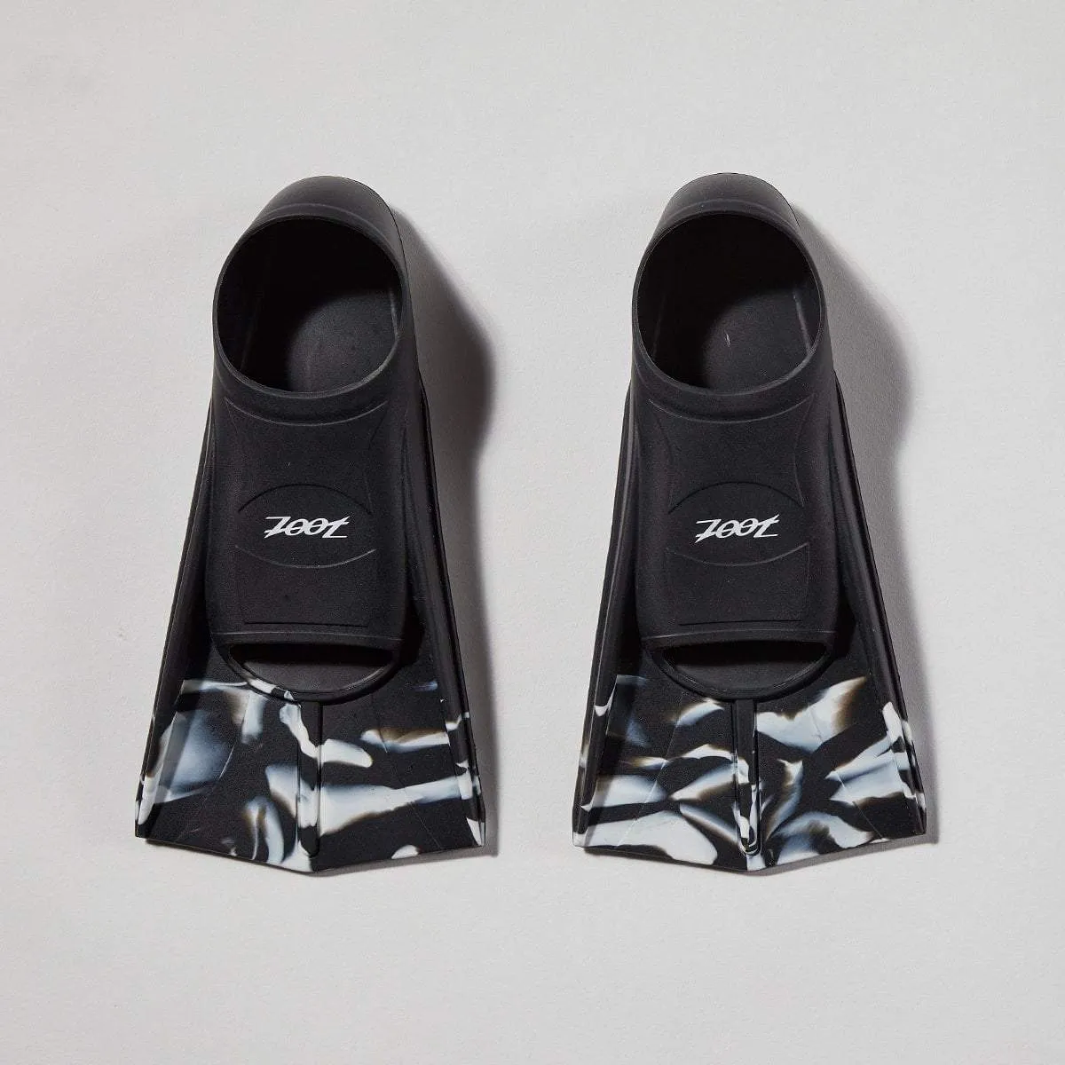 Ultra Swim Fins - Black/White