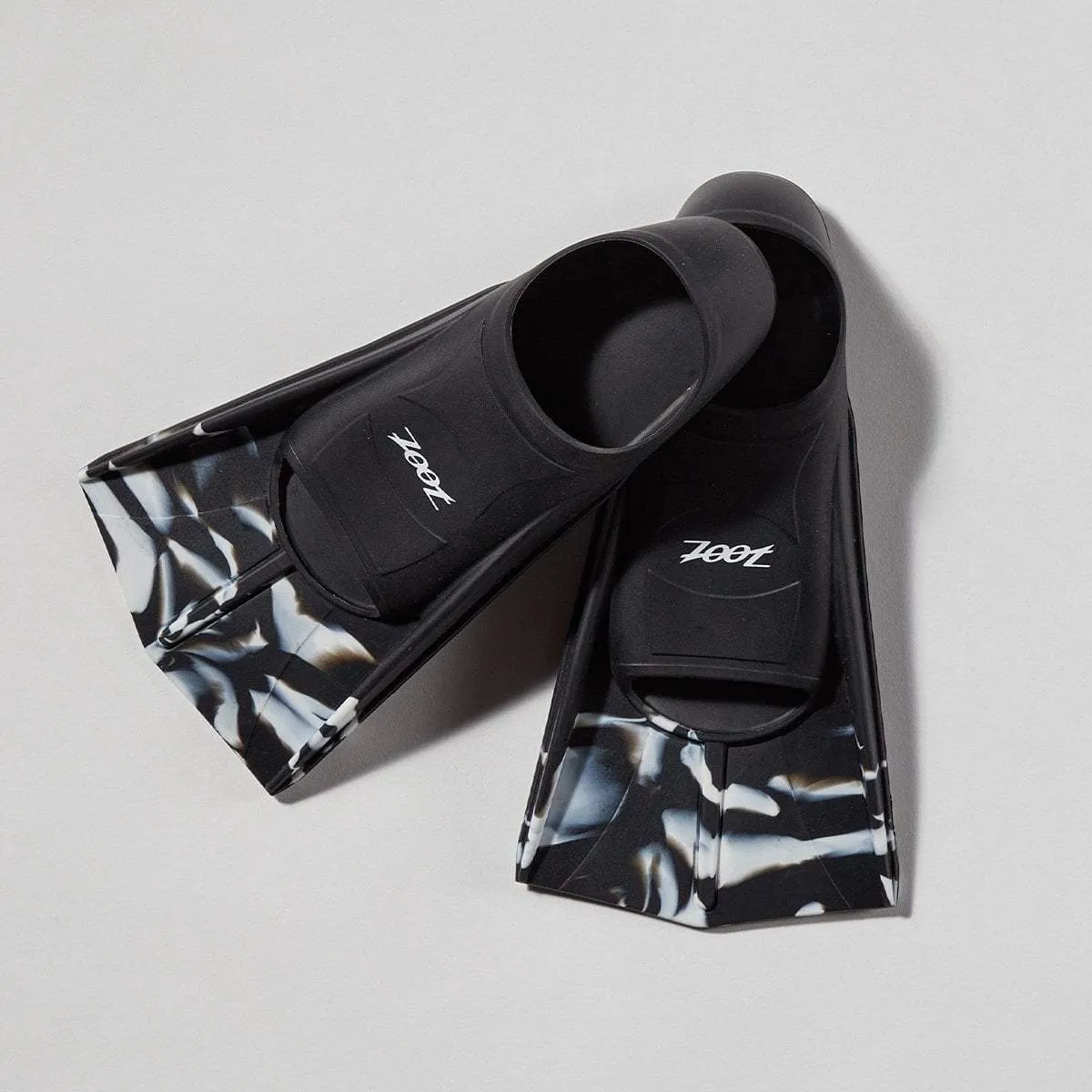 Ultra Swim Fins - Black/White